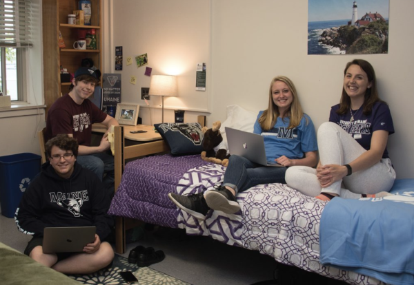 Tips For Finding a Roomate In College